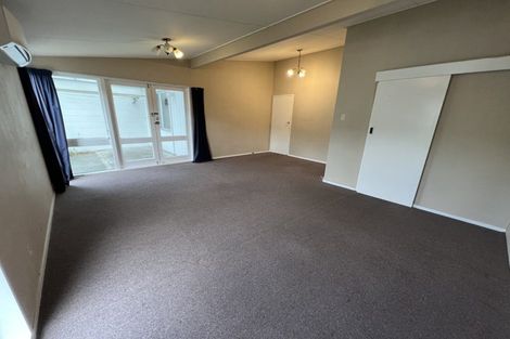 Photo of property in 81 Botanical Road, Takaro, Palmerston North, 4412