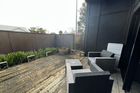 Photo of property in 55 Morley Street, New Plymouth, 4310