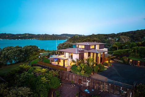 Photo of property in 18b Kaha Place, Russell, 0272