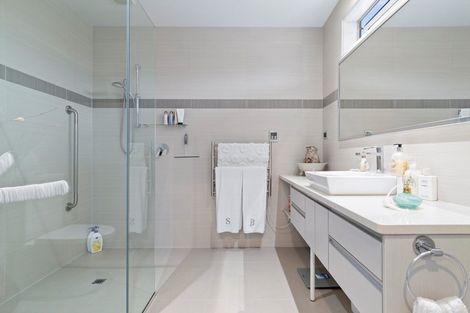 Photo of property in 1 Sherborne Close, Bethlehem, Tauranga, 3110