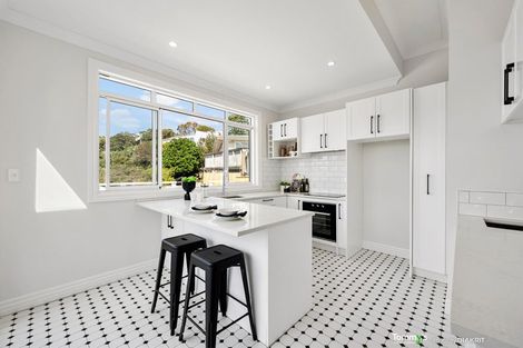 Photo of property in 115 Farnham Street, Mornington, Wellington, 6021