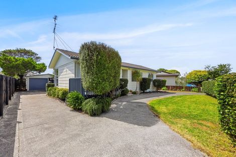 Photo of property in 5 Lisa Rise, Half Moon Bay, Auckland, 2012