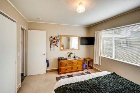 Photo of property in 2/2 Anzac Avenue, Onekawa, Napier, 4110