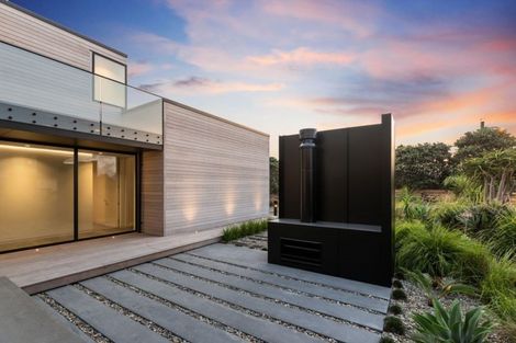 Photo of property in 47 Kokopu Street, Omaha, 0986