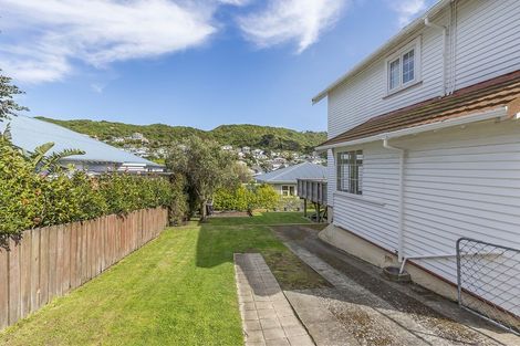 Photo of property in 17 Tamar Street, Island Bay, Wellington, 6023