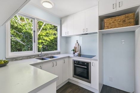 Photo of property in 76b Collier Avenue, Karori, Wellington, 6012