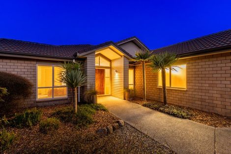 Photo of property in 4 Fairway Oaks Drive, Waikanae Beach, Waikanae, 5036