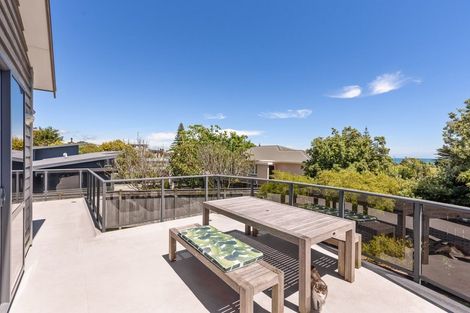 Photo of property in 15 Metzenthin Close, Raumati South, Paraparaumu, 5032
