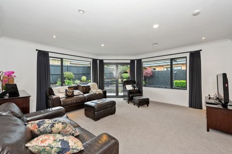 Photo of property in 14 Grasmere Court, Huntington, Hamilton, 3210