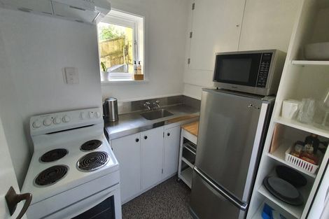 Photo of property in 9 Waiteata Road, Kelburn, Wellington, 6012