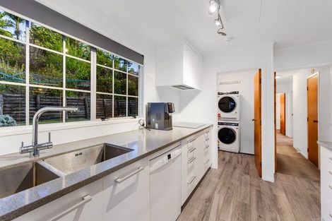 Photo of property in 39 Squirrel Lane, Browns Bay, Auckland, 0630