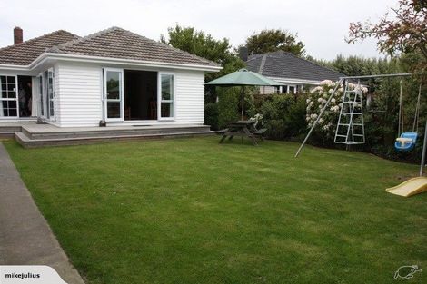 Photo of property in 255 Weston Road, Mairehau, Christchurch, 8052