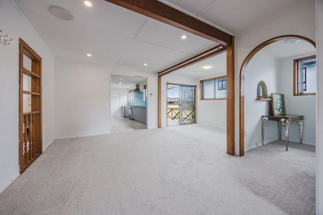 Photo of property in 70 Arawa Street, New Lynn, Auckland, 0600