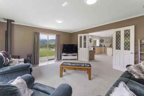 Photo of property in 6 Riveredge Terrace, Ohau, Levin, 5570