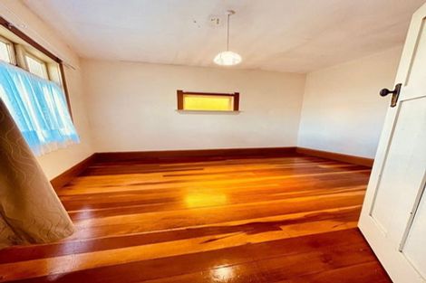 Photo of property in 32 Marne Road, Papakura, 2110