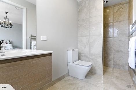 Photo of property in 129 Saint Kilda Road, Cambridge, 3434