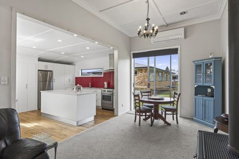 Photo of property in 1 Rimu Street, Strandon, New Plymouth, 4312