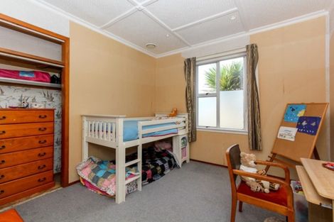 Photo of property in 147 Cracroft Street, Waitara, 4320