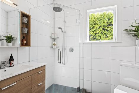 Photo of property in 1/58 Ngataringa Road, Devonport, Auckland, 0624