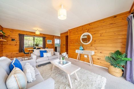 Photo of property in 33b Gemstone Drive, Birchville, Upper Hutt, 5018