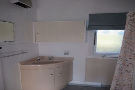 Photo of property in 5 Moorhouse Street, Waimate, 7924