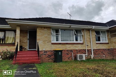 Photo of property in 2/3 Sutton Crescent, Papatoetoe, Auckland, 2025