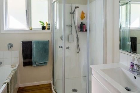 Photo of property in 26 Kiriwai Road, Paremata, Porirua, 5024