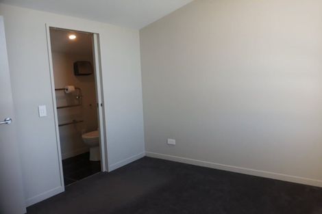 Photo of property in 9/2 Stone Street, Miramar, Wellington, 6022