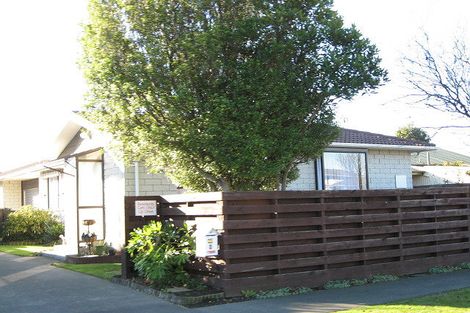 Photo of property in 1/40 Sarabande Avenue, Redwood, Christchurch, 8051
