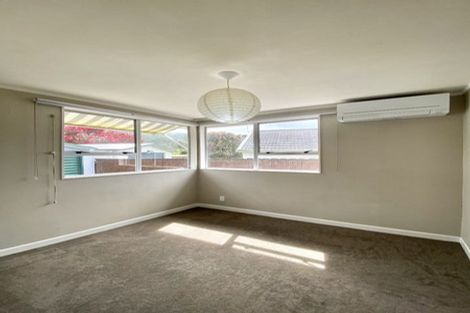 Photo of property in 11 Akron Grove, Totara Park, Upper Hutt, 5018