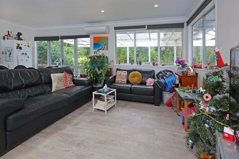 Photo of property in 54a Woodside Road, Massey, Auckland, 0614