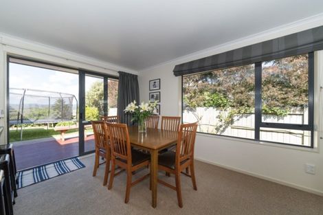Photo of property in 30 Logan Way, Kelvin Grove, Palmerston North, 4414