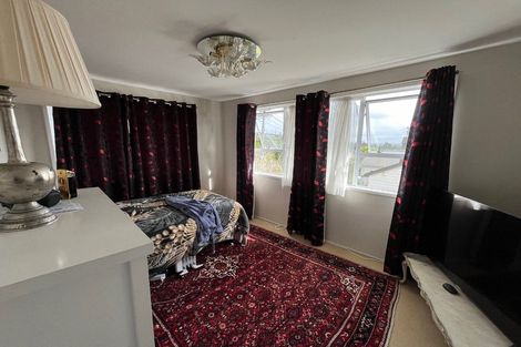 Photo of property in 17 Radiata Lane, Chatswood, Auckland, 0626