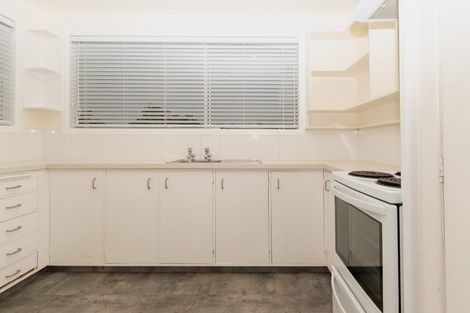 Photo of property in 2/164 Forrest Hill Road, Forrest Hill, Auckland, 0620