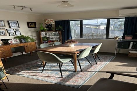 Photo of property in 4 Kekerenga Street, Strathmore Park, Wellington, 6022