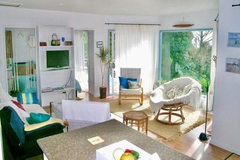 Photo of property in 105 Cable Bay Block Road, Cable Bay, 0420