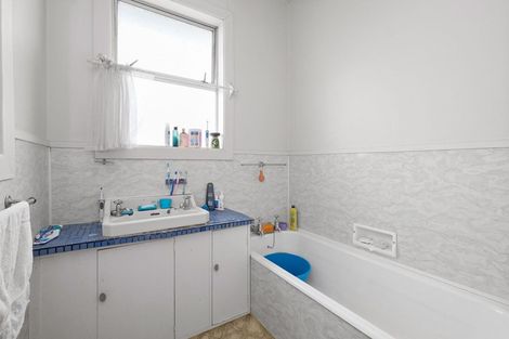 Photo of property in 305 Kahutia Street, Gisborne, 4010