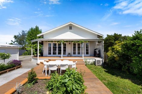 Photo of property in 3 Moeller Street, Taradale, Napier, 4112