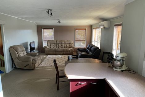 Photo of property in 1/16 Hart Road, Hauraki, Auckland, 0622