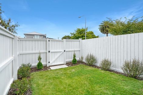 Photo of property in 1/26 Devon Street, Sydenham, Christchurch, 8023