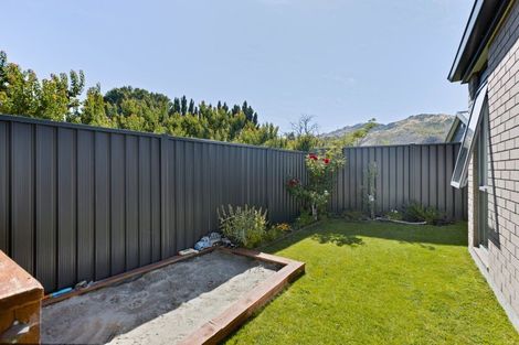 Photo of property in 11 Guano Crescent, Cromwell, 9310