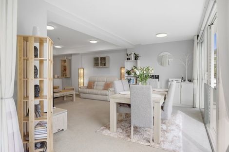 Photo of property in 107 Panorama Heights, Orewa, 0931