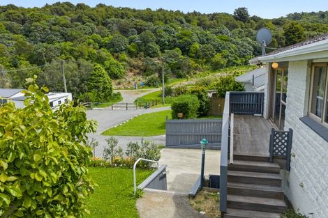 Photo of property in 2-1a Leicester Street, Picton, 7220