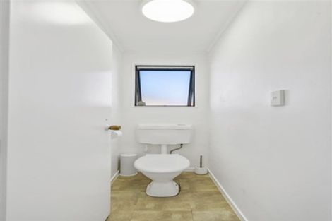 Photo of property in 31 Penion Drive, Flat Bush, Auckland, 2023