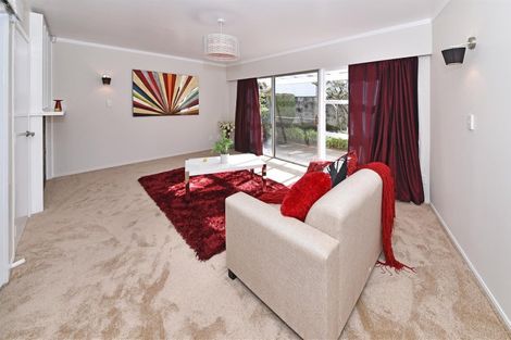 Photo of property in 1/46 Scenic Drive, Manurewa, Auckland, 2102