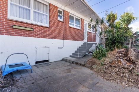 Photo of property in 2/14 South Street, Papakura, 2110
