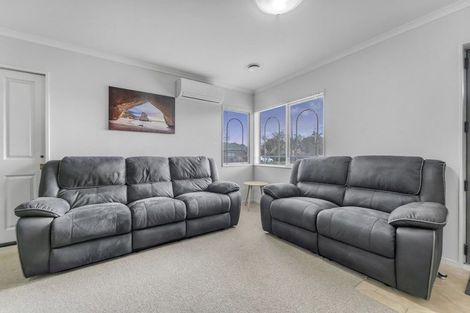 Photo of property in 3 Drummond Drive, Ranui, Auckland, 0612