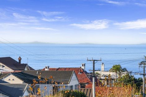 Photo of property in 3 Rewiti Avenue, Takapuna, Auckland, 0622