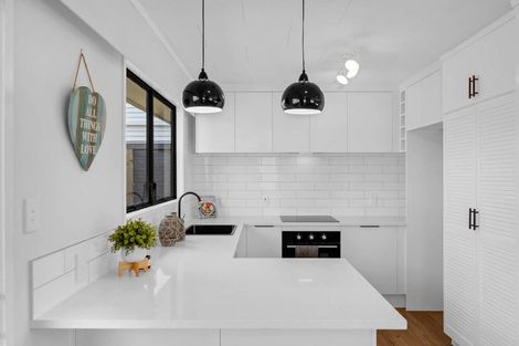 Photo of property in 1/10 Mildmay Road, Henderson, Auckland, 0610