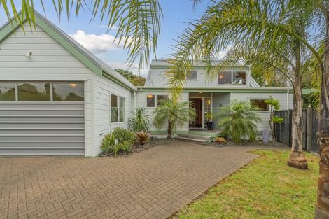 Photo of property in 18 Given Grove, Pauanui, Hikuai, 3579